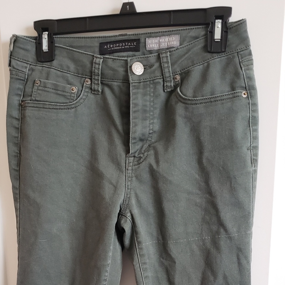 Aero HighWaisted Jeggings
